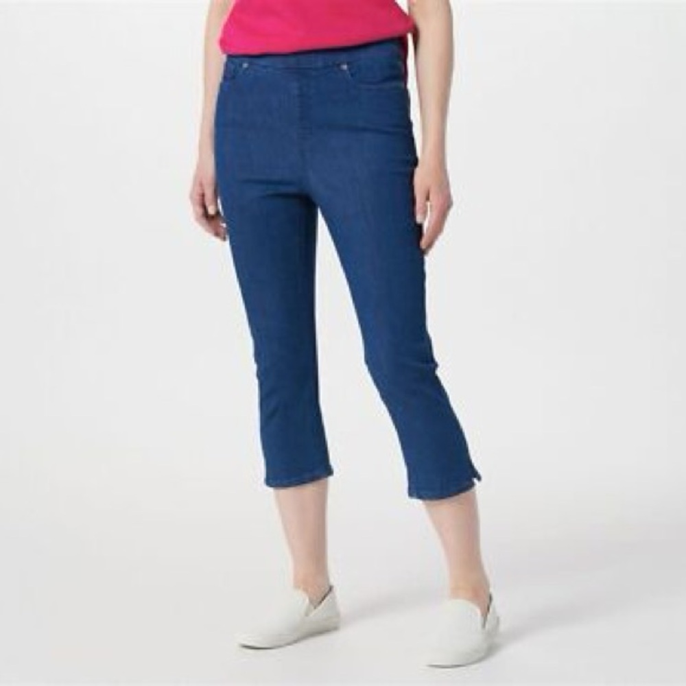 Isaac Mizrahi Live! True Denim Pull on Cropped Pants Blue size 32WP